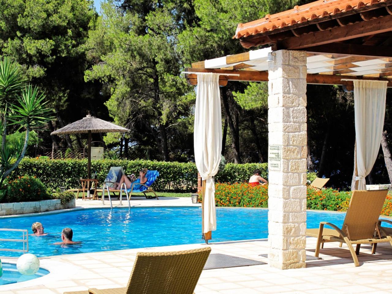 Country Inn Kallithea  Exterior foto